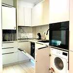 V25appartments Cozy Апартаменти